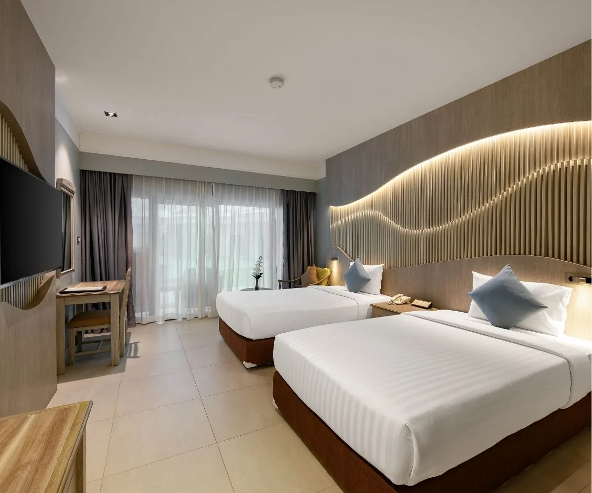 Amora Beach Resort Phuket - Superior Garden View 4