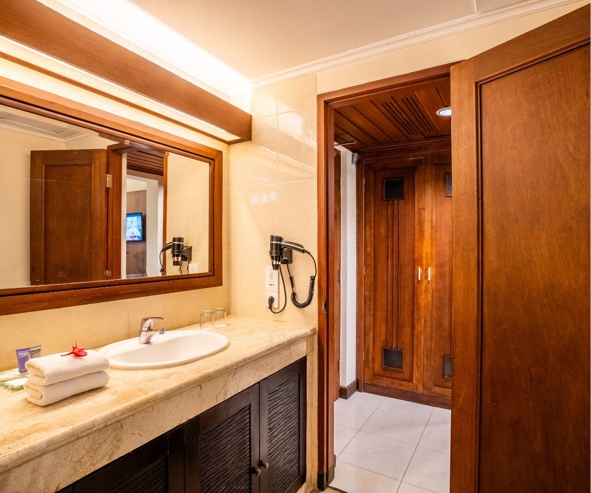 Risata Bali - Superior Room 4