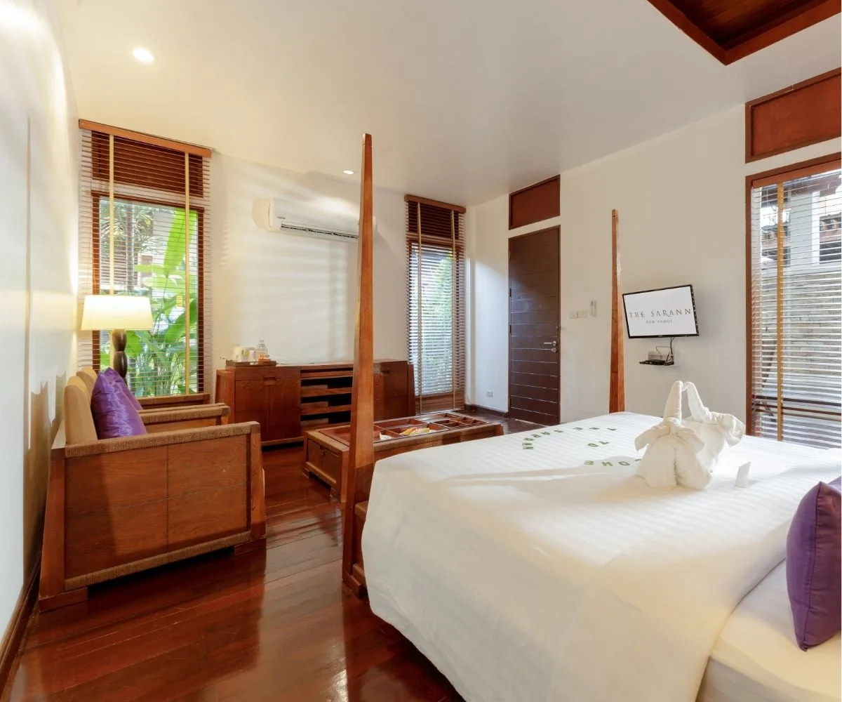 The Sarann - Jacuzzi Suite 6