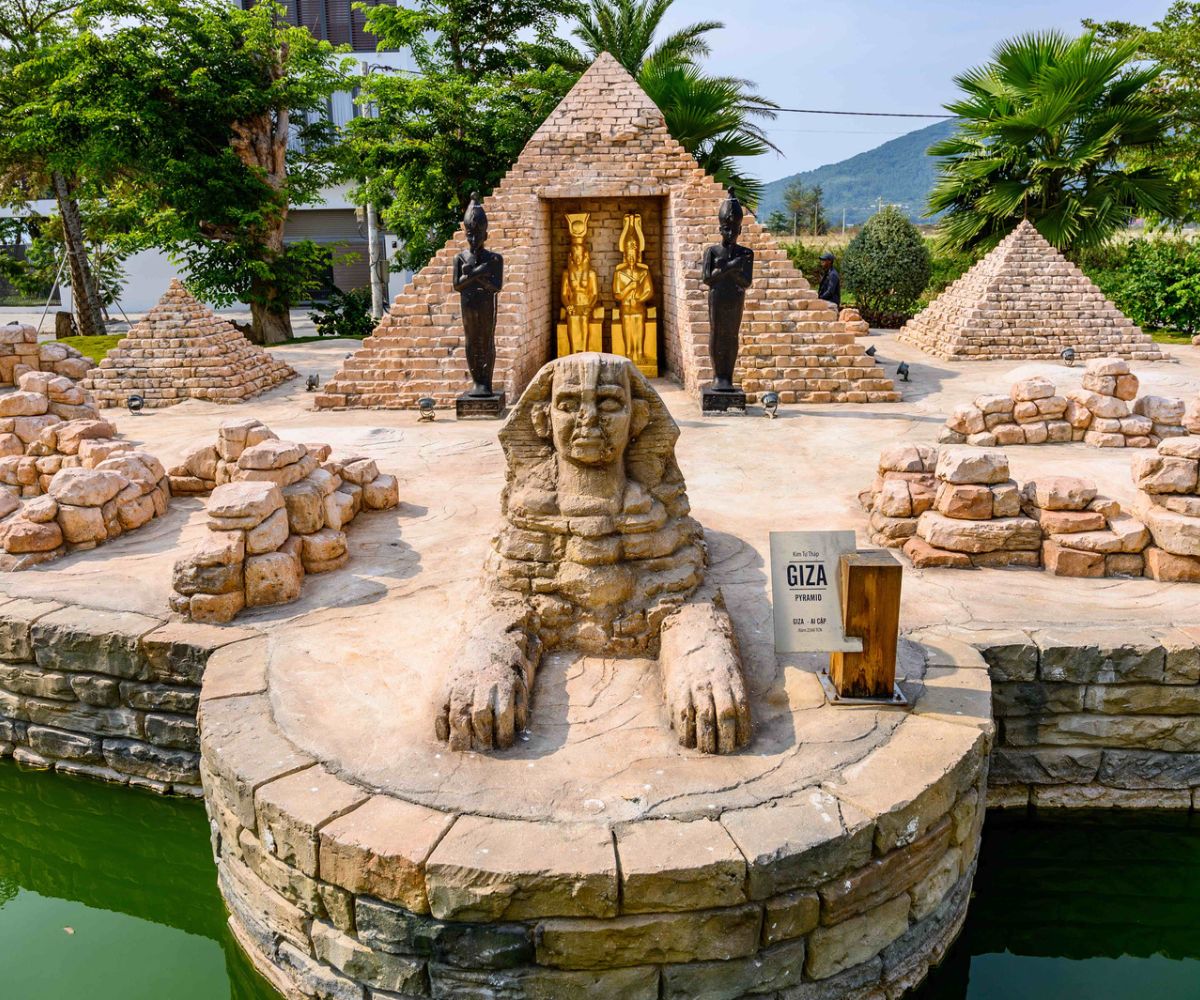 Wyndham Danang Golden Bay