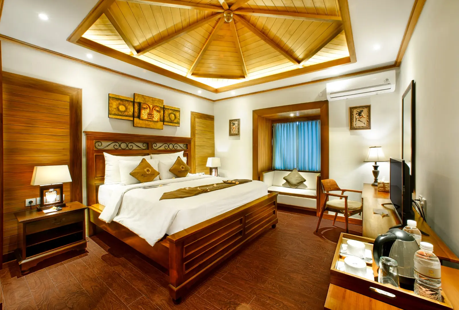 Golden Room
